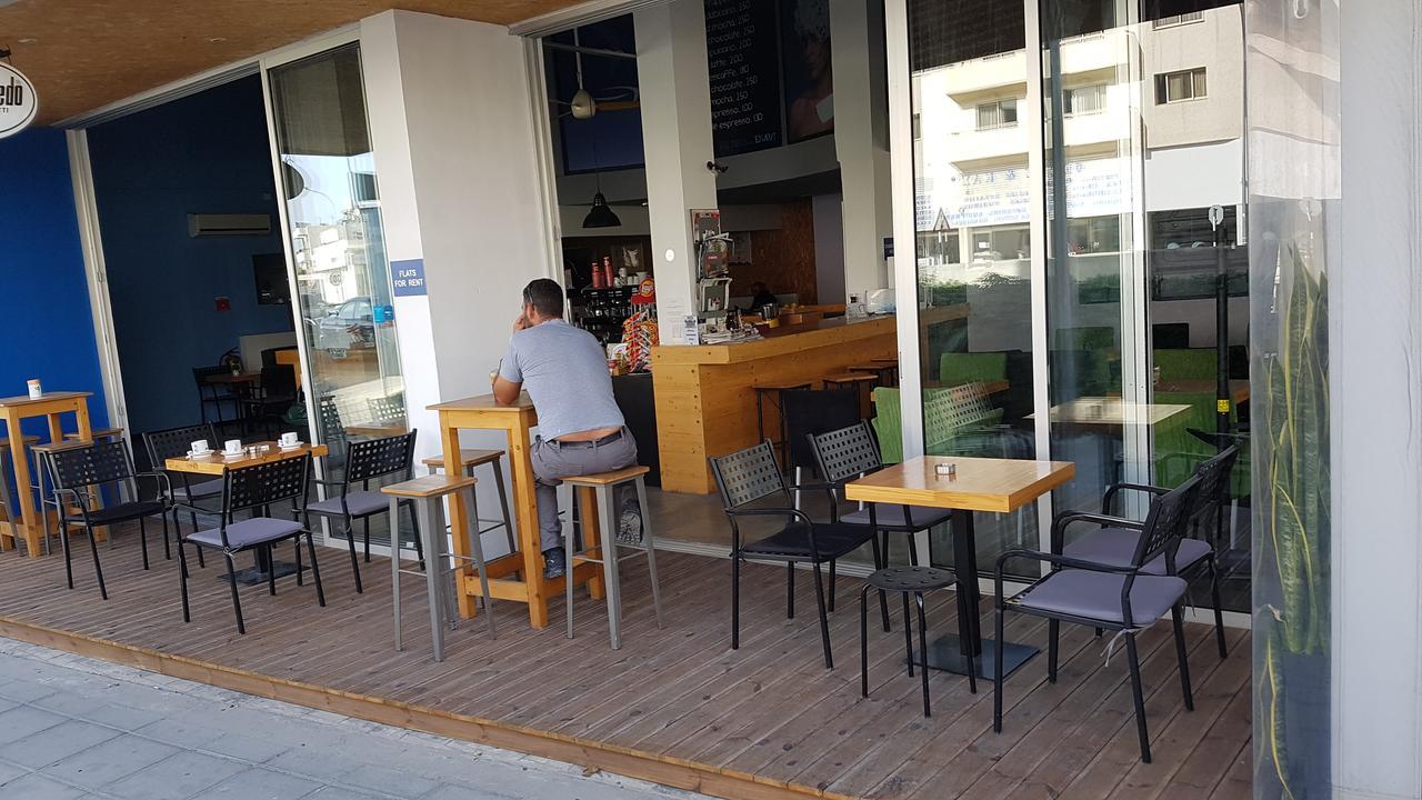Alora Apartments Larnaca Ngoại thất bức ảnh