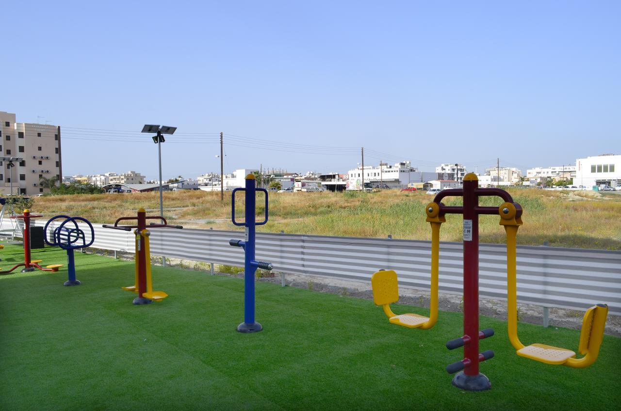 Alora Apartments Larnaca Ngoại thất bức ảnh