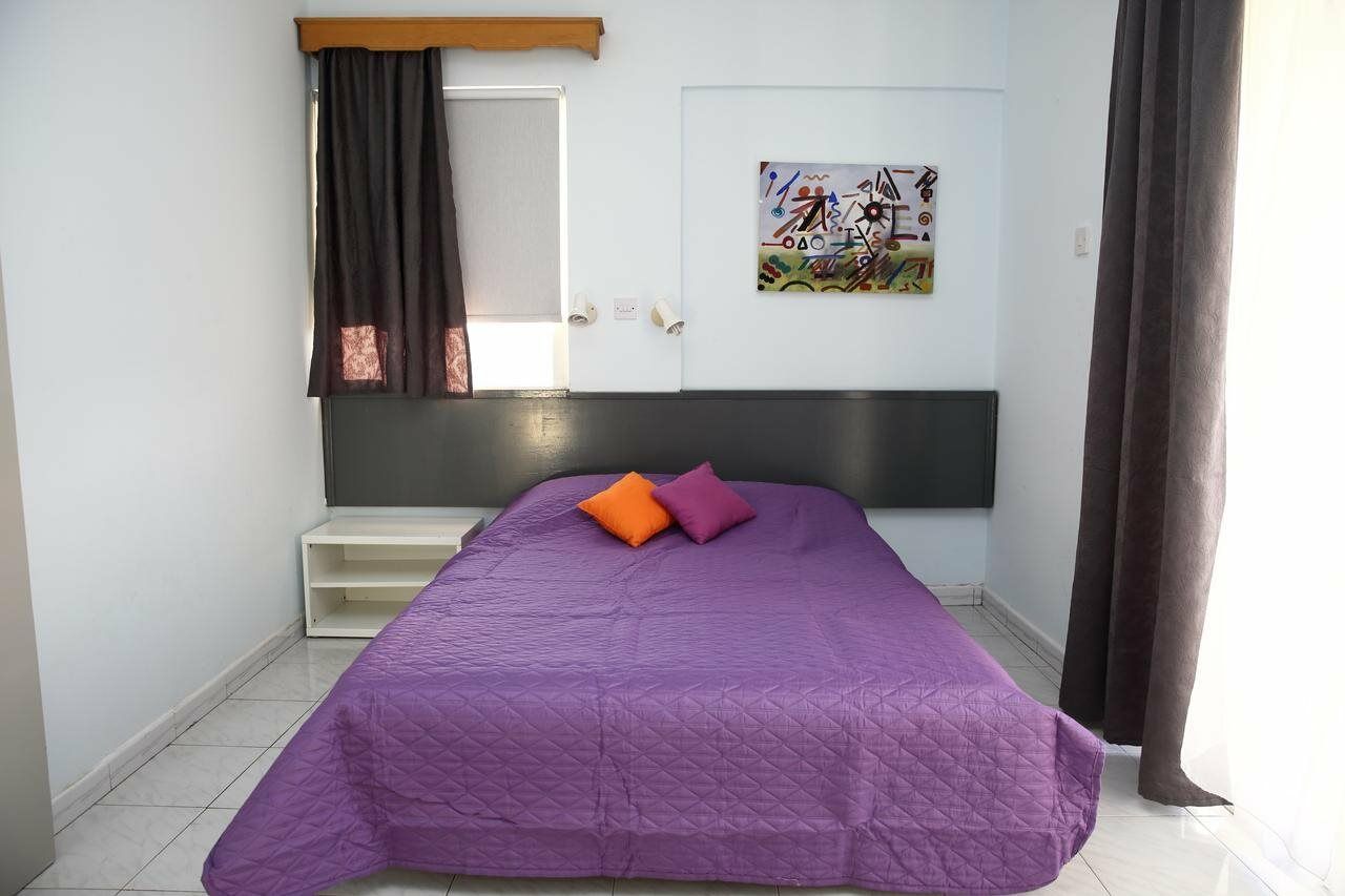 Alora Apartments Larnaca Ngoại thất bức ảnh